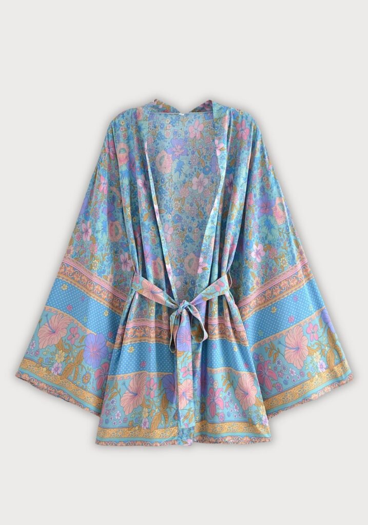 Kimono court — Aoméi