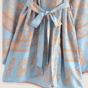 Kimono court fleuri bleu-gris et rosé vue 2