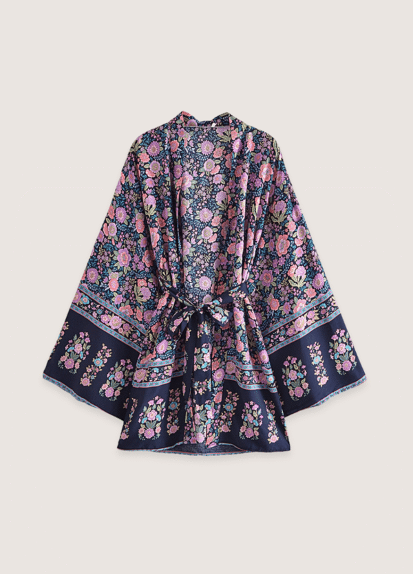 Kimono court fleuri rose et bleu nuit