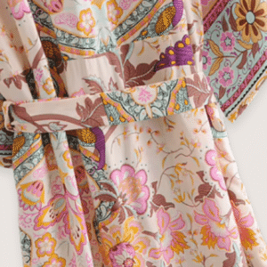 Kimono long fleuri rose pâle vue 4
