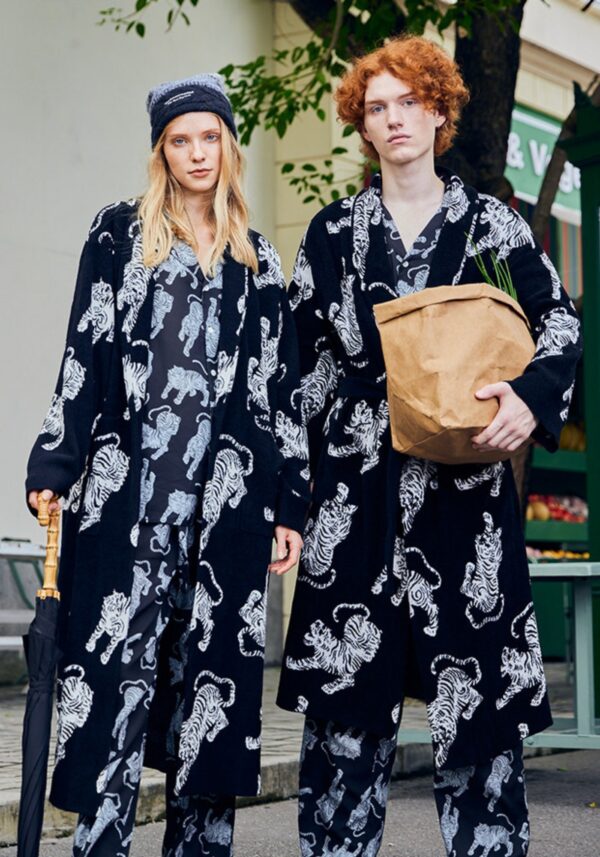 Peignoir kimono noir — Byakko