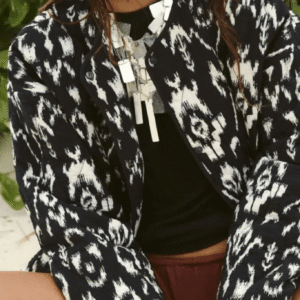 Veste kimono noir et blanc — Ikat vue 3
